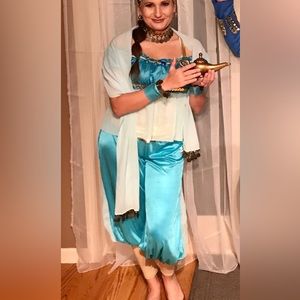 Jasmine adult costume
